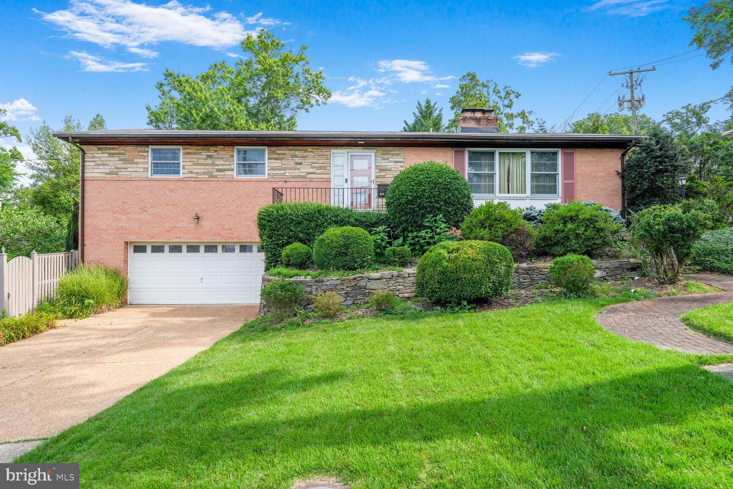 4901 ASHBY ST NW, WASHINGTON, District Of Columbia 20007, 3 Bedrooms Bedrooms, ,3 BathroomsBathrooms,Residential,For sale,4901 ASHBY ST NW,DCDC2209108 MLS # DCDC2209108