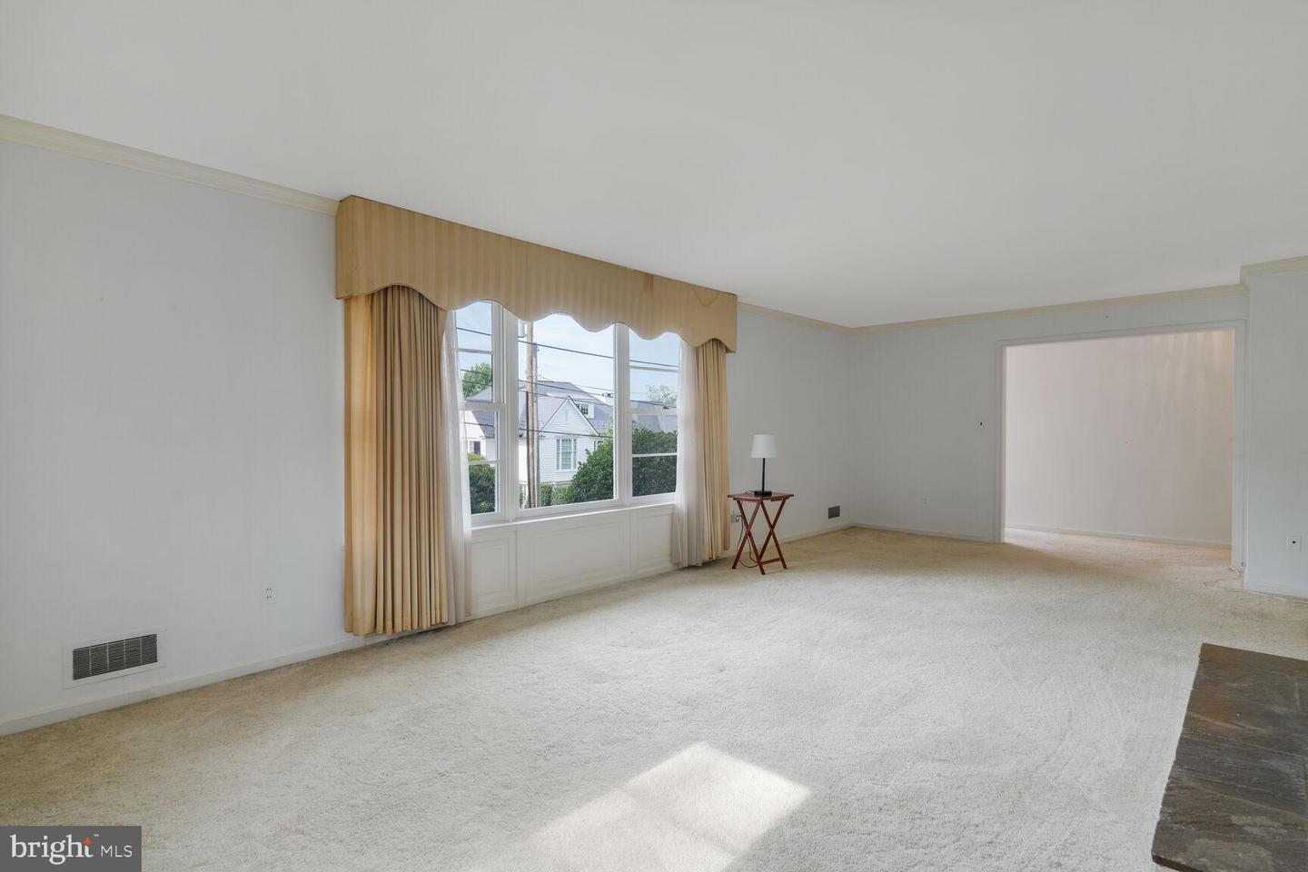 4901 ASHBY ST NW, WASHINGTON, District Of Columbia 20007, 3 Bedrooms Bedrooms, ,3 BathroomsBathrooms,Residential,For sale,4901 ASHBY ST NW,DCDC2209108 MLS # DCDC2209108