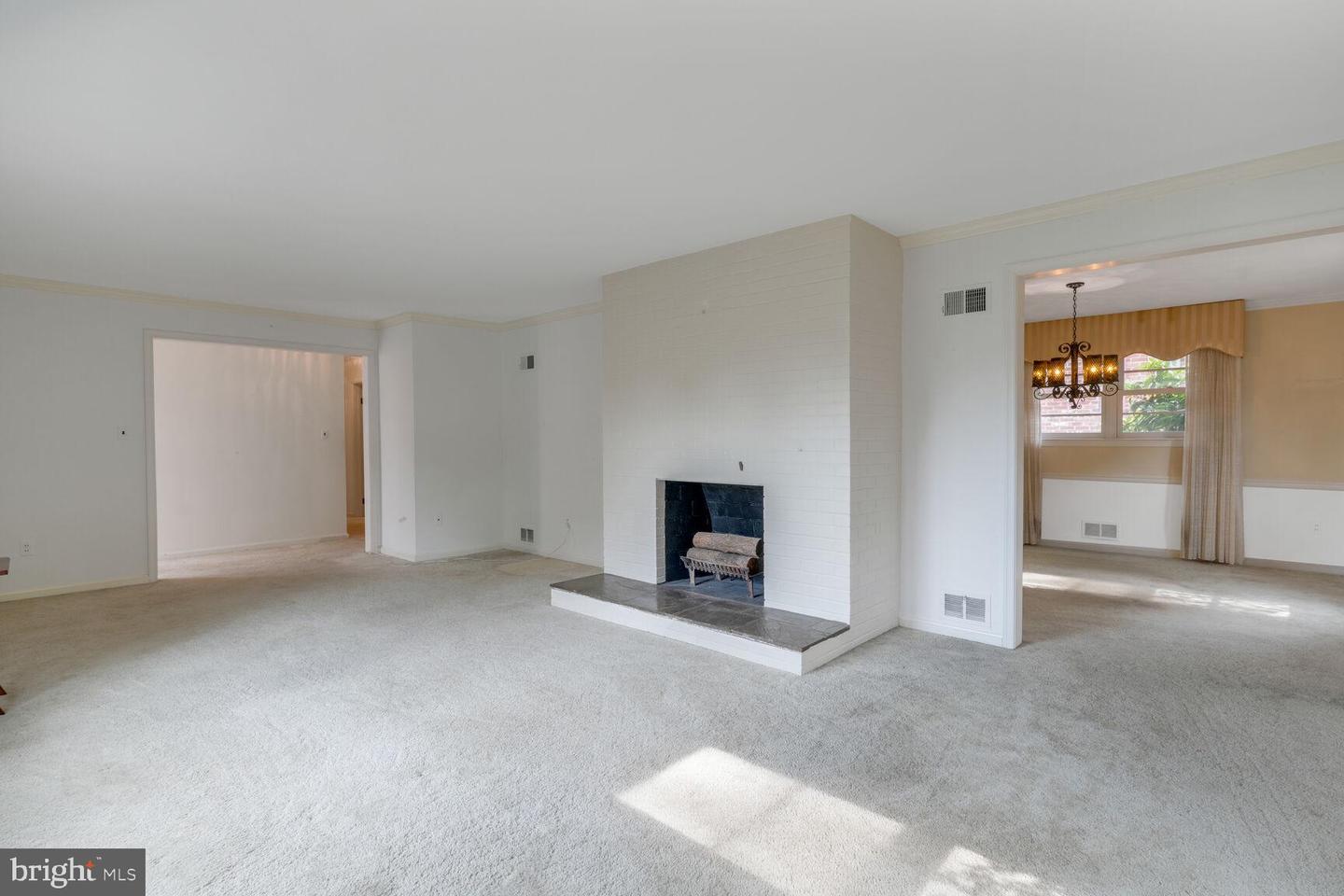 4901 ASHBY ST NW, WASHINGTON, District Of Columbia 20007, 3 Bedrooms Bedrooms, ,3 BathroomsBathrooms,Residential,For sale,4901 ASHBY ST NW,DCDC2209108 MLS # DCDC2209108