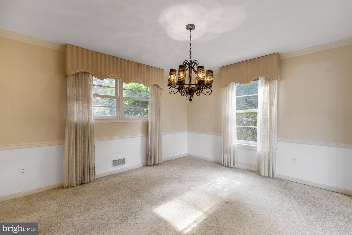 4901 ASHBY ST NW, WASHINGTON, District Of Columbia 20007, 3 Bedrooms Bedrooms, ,3 BathroomsBathrooms,Residential,For sale,4901 ASHBY ST NW,DCDC2209108 MLS # DCDC2209108