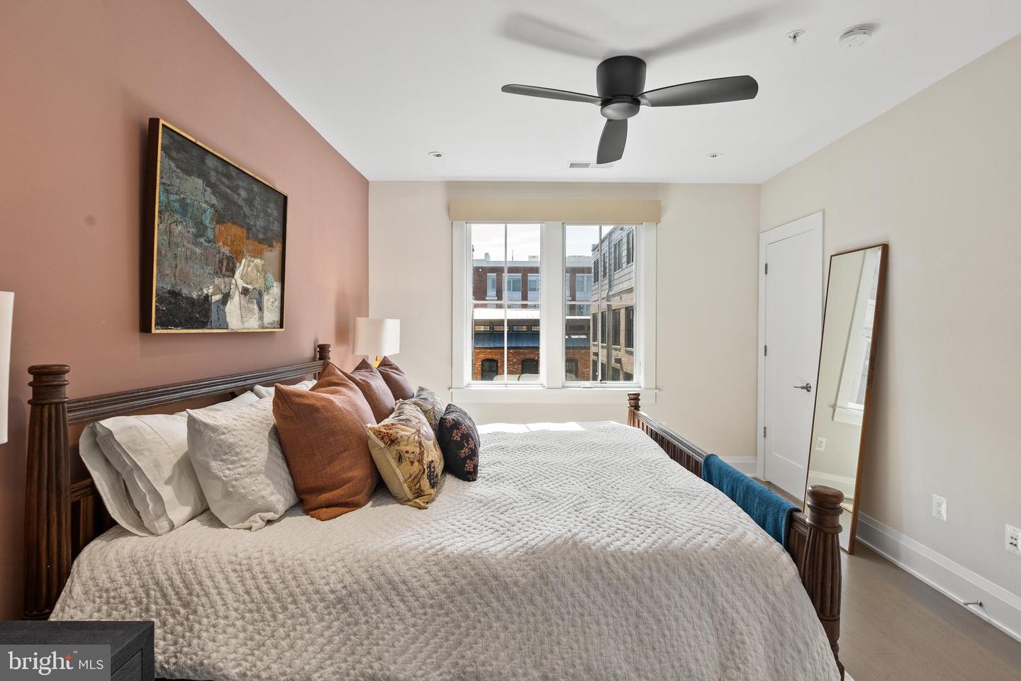 304 S UNION ST, ALEXANDRIA, Virginia 22314, 3 Bedrooms Bedrooms, ,3 BathroomsBathrooms,Residential,For sale,304 S UNION ST,VAAX2047240 MLS # VAAX2047240