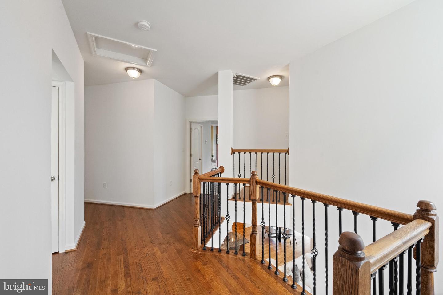42262 SAND PINE PL, CHANTILLY, Virginia 20152, 5 Bedrooms Bedrooms, ,4 BathroomsBathrooms,Residential,For sale,42262 SAND PINE PL,VALO2101356 MLS # VALO2101356
