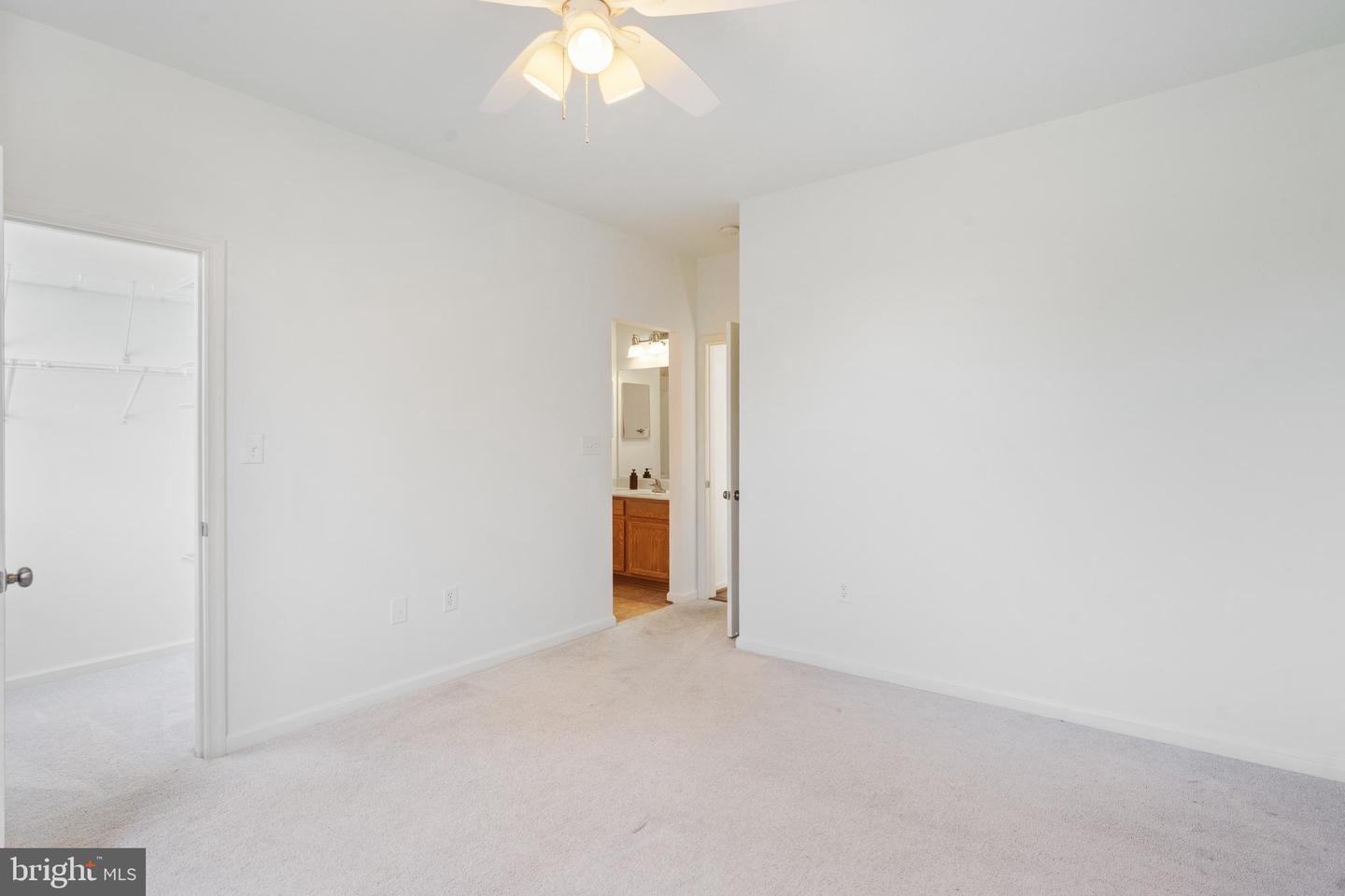 42262 SAND PINE PL, CHANTILLY, Virginia 20152, 5 Bedrooms Bedrooms, ,4 BathroomsBathrooms,Residential,For sale,42262 SAND PINE PL,VALO2101356 MLS # VALO2101356
