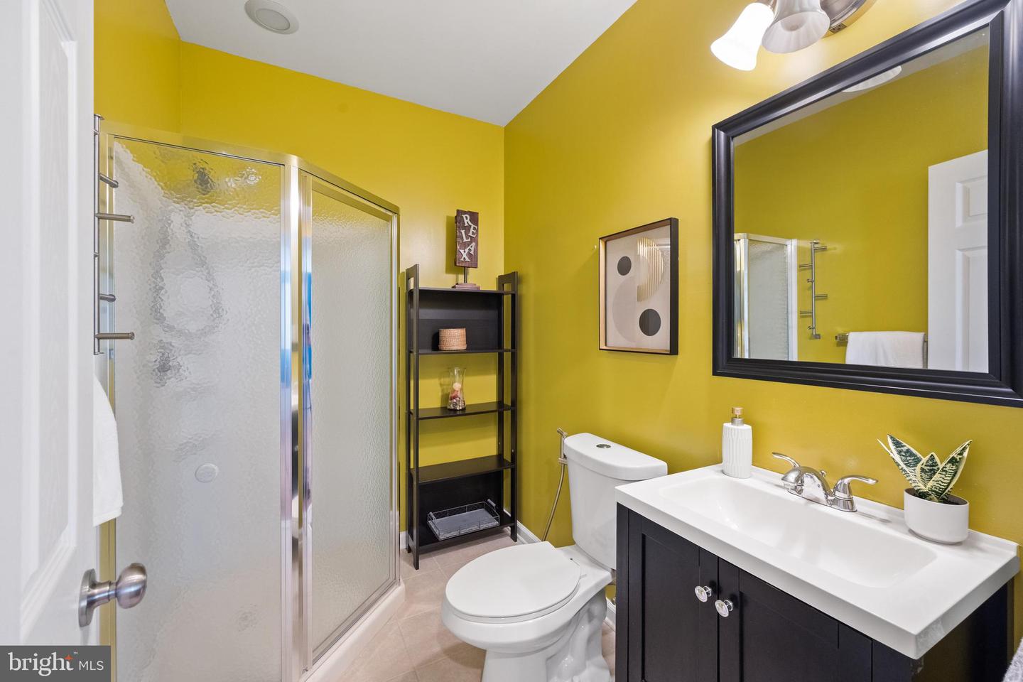 42262 SAND PINE PL, CHANTILLY, Virginia 20152, 5 Bedrooms Bedrooms, ,4 BathroomsBathrooms,Residential,For sale,42262 SAND PINE PL,VALO2101356 MLS # VALO2101356