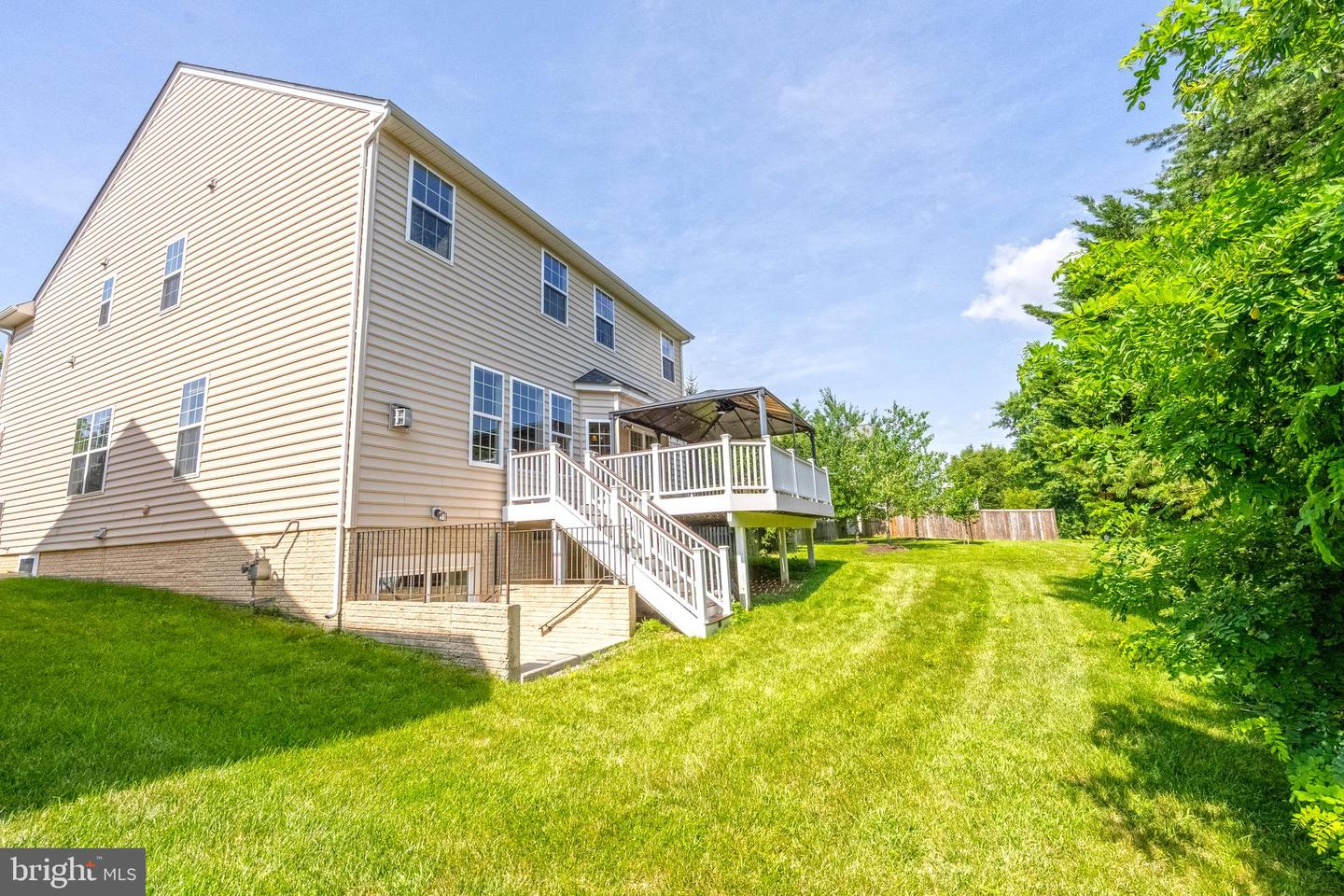 42262 SAND PINE PL, CHANTILLY, Virginia 20152, 5 Bedrooms Bedrooms, ,4 BathroomsBathrooms,Residential,For sale,42262 SAND PINE PL,VALO2101356 MLS # VALO2101356