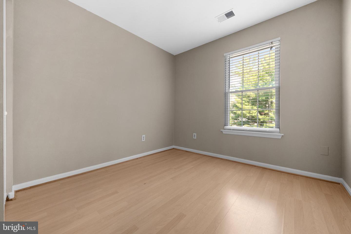 3321 BUCKEYE LN, FAIRFAX, Virginia 22033, 3 Bedrooms Bedrooms, ,3 BathroomsBathrooms,Residential,For sale,3321 BUCKEYE LN,VAFX2253936 MLS # VAFX2253936