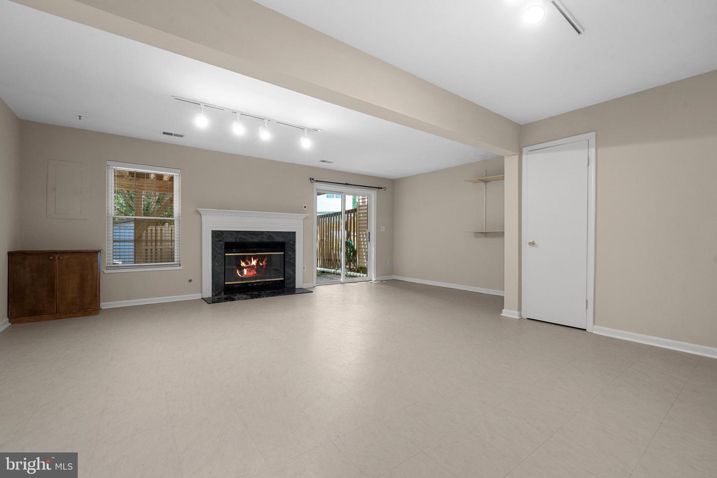 3321 BUCKEYE LN, FAIRFAX, Virginia 22033, 3 Bedrooms Bedrooms, ,3 BathroomsBathrooms,Residential,For sale,3321 BUCKEYE LN,VAFX2253936 MLS # VAFX2253936