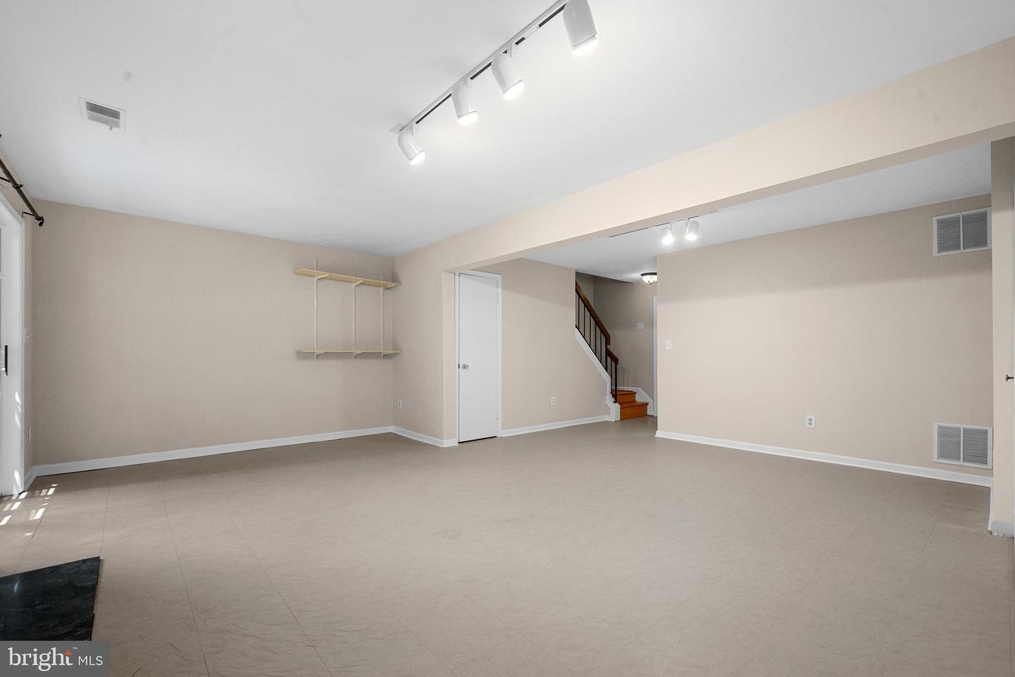 3321 BUCKEYE LN, FAIRFAX, Virginia 22033, 3 Bedrooms Bedrooms, ,3 BathroomsBathrooms,Residential,For sale,3321 BUCKEYE LN,VAFX2253936 MLS # VAFX2253936