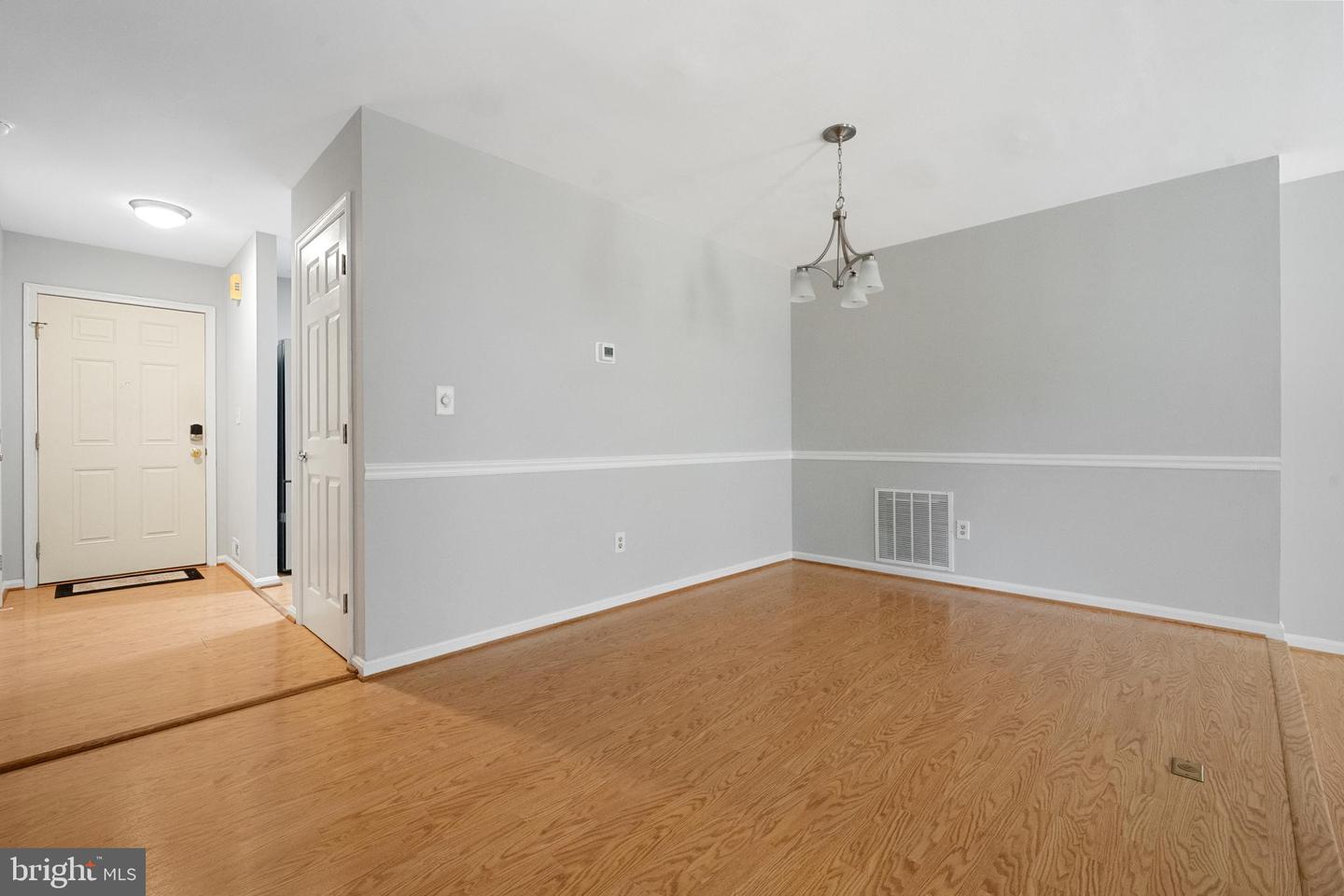 3321 BUCKEYE LN, FAIRFAX, Virginia 22033, 3 Bedrooms Bedrooms, ,3 BathroomsBathrooms,Residential,For sale,3321 BUCKEYE LN,VAFX2253936 MLS # VAFX2253936
