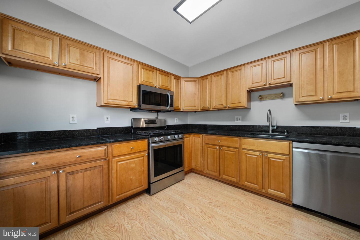 3321 BUCKEYE LN, FAIRFAX, Virginia 22033, 3 Bedrooms Bedrooms, ,3 BathroomsBathrooms,Residential,For sale,3321 BUCKEYE LN,VAFX2253936 MLS # VAFX2253936