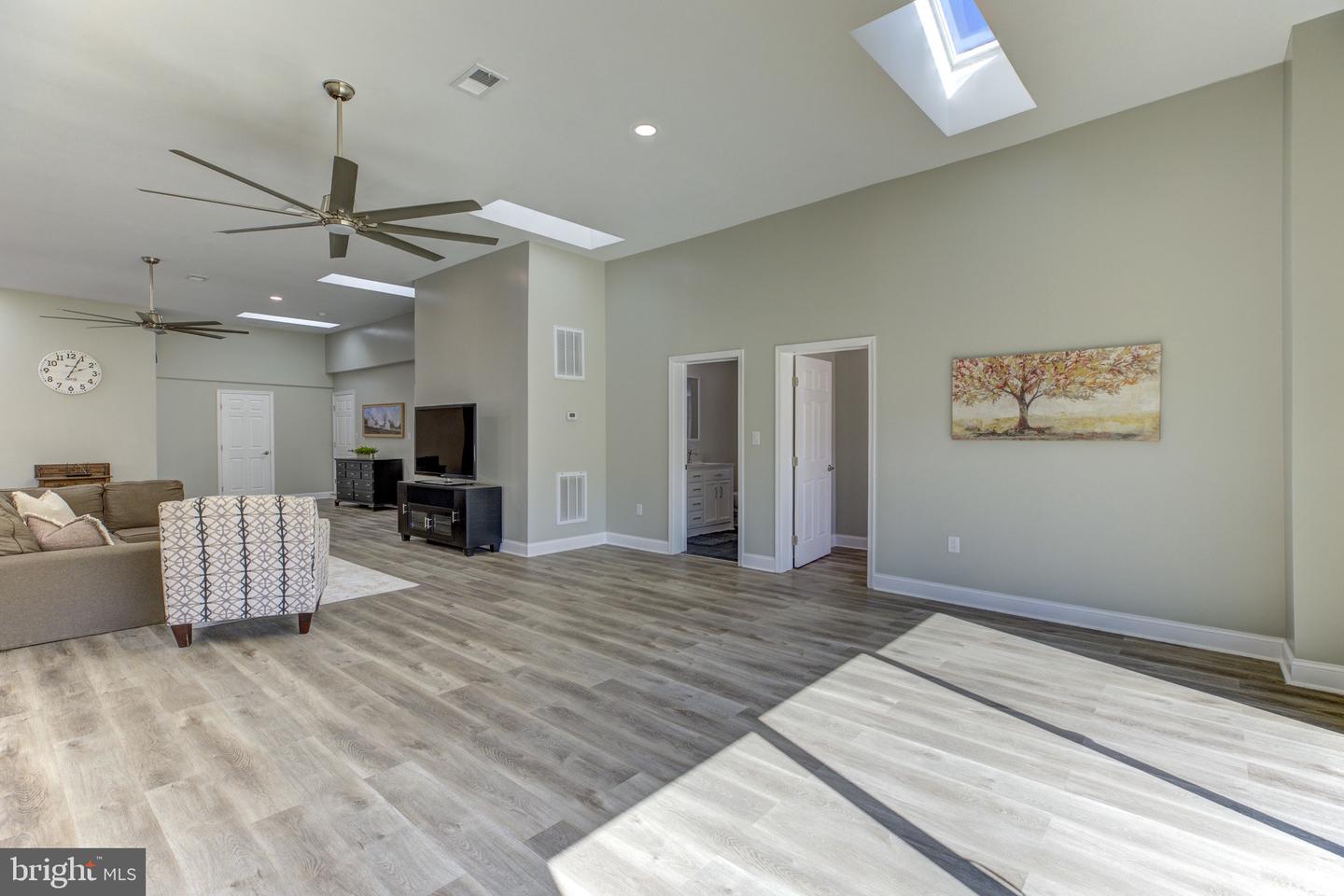 1565 SEVEN FOUNTAINS, FORT VALLEY, Virginia 22652, 6 Bedrooms Bedrooms, 11 Rooms Rooms,3 BathroomsBathrooms,Farm,For sale,1565 SEVEN FOUNTAINS,VASH2011292 MLS # VASH2011292