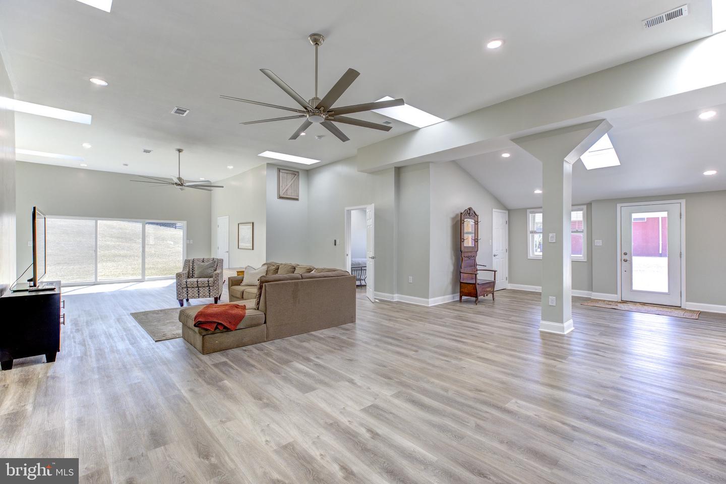 1565 SEVEN FOUNTAINS, FORT VALLEY, Virginia 22652, 6 Bedrooms Bedrooms, 11 Rooms Rooms,3 BathroomsBathrooms,Farm,For sale,1565 SEVEN FOUNTAINS,VASH2011292 MLS # VASH2011292