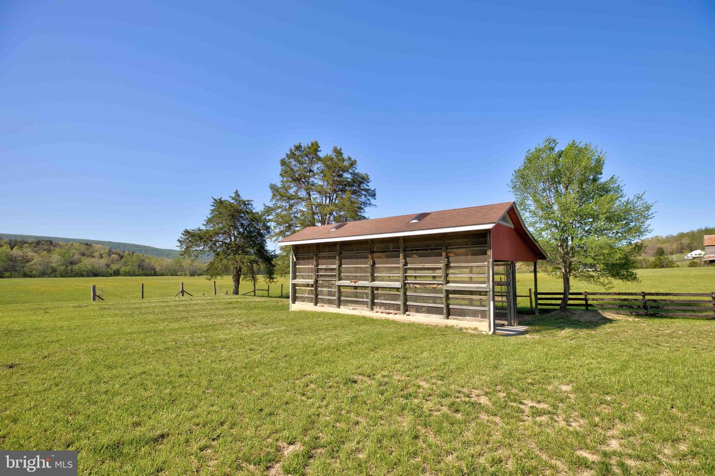 1565 SEVEN FOUNTAINS, FORT VALLEY, Virginia 22652, 6 Bedrooms Bedrooms, 11 Rooms Rooms,3 BathroomsBathrooms,Farm,For sale,1565 SEVEN FOUNTAINS,VASH2011292 MLS # VASH2011292