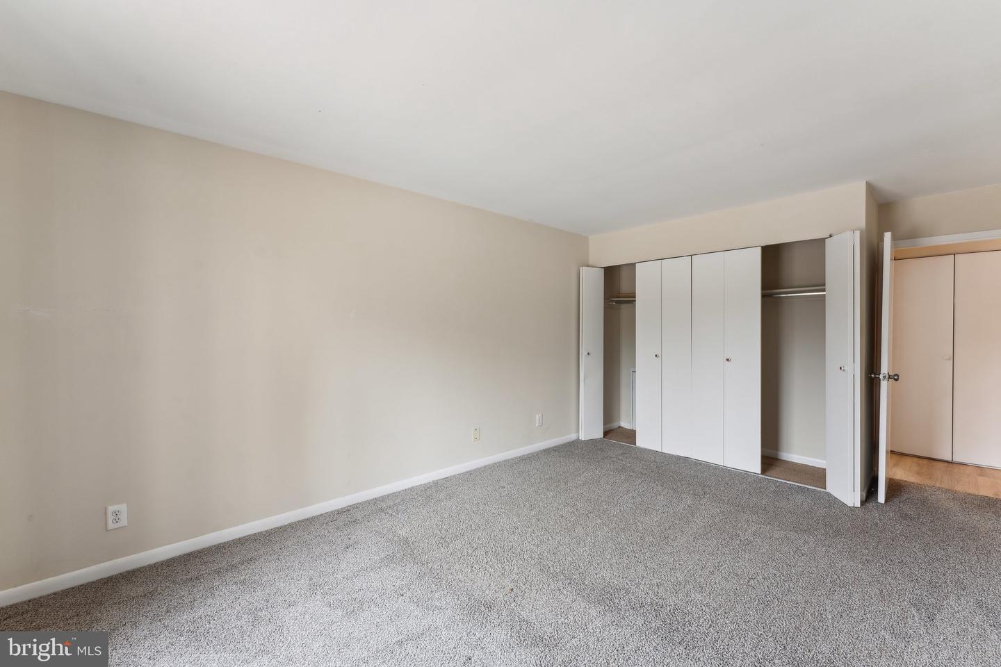 3100 S MANCHESTER ST #323, FALLS CHURCH, Virginia 22044, 1 Bedroom Bedrooms, ,1 BathroomBathrooms,Residential,For sale,3100 S MANCHESTER ST #323,VAFX2254556 MLS # VAFX2254556