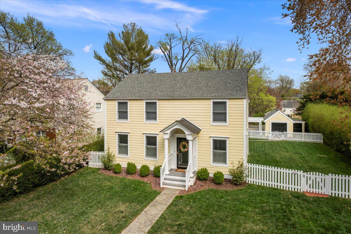 6407 13TH ST, ALEXANDRIA, Virginia 22307, 3 Bedrooms Bedrooms, ,2 BathroomsBathrooms,Residential,For sale,6407 13TH ST,VAFX2254628 MLS # VAFX2254628