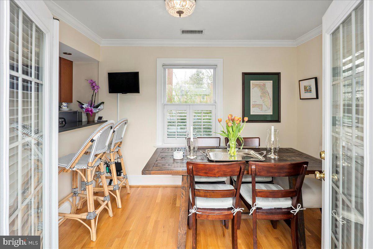 6407 13TH ST, ALEXANDRIA, Virginia 22307, 3 Bedrooms Bedrooms, ,2 BathroomsBathrooms,Residential,For sale,6407 13TH ST,VAFX2254628 MLS # VAFX2254628