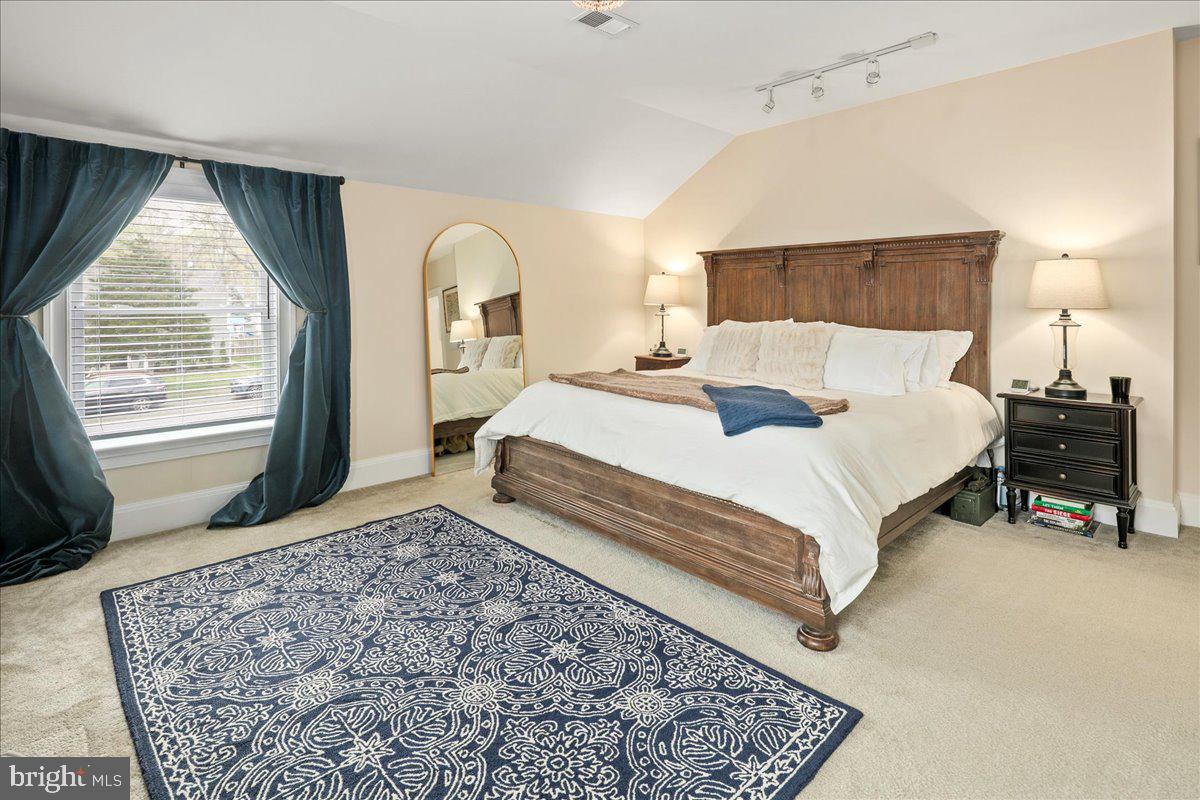 6407 13TH ST, ALEXANDRIA, Virginia 22307, 3 Bedrooms Bedrooms, ,2 BathroomsBathrooms,Residential,For sale,6407 13TH ST,VAFX2254628 MLS # VAFX2254628