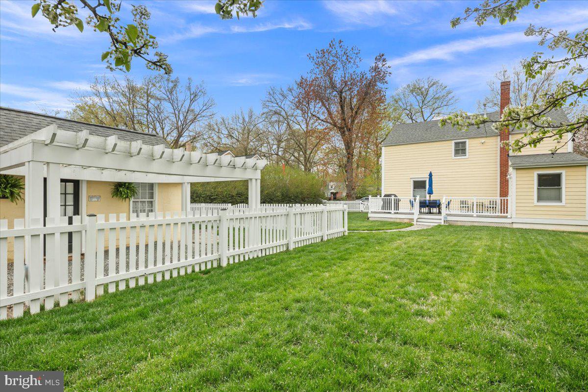 6407 13TH ST, ALEXANDRIA, Virginia 22307, 3 Bedrooms Bedrooms, ,2 BathroomsBathrooms,Residential,For sale,6407 13TH ST,VAFX2254628 MLS # VAFX2254628