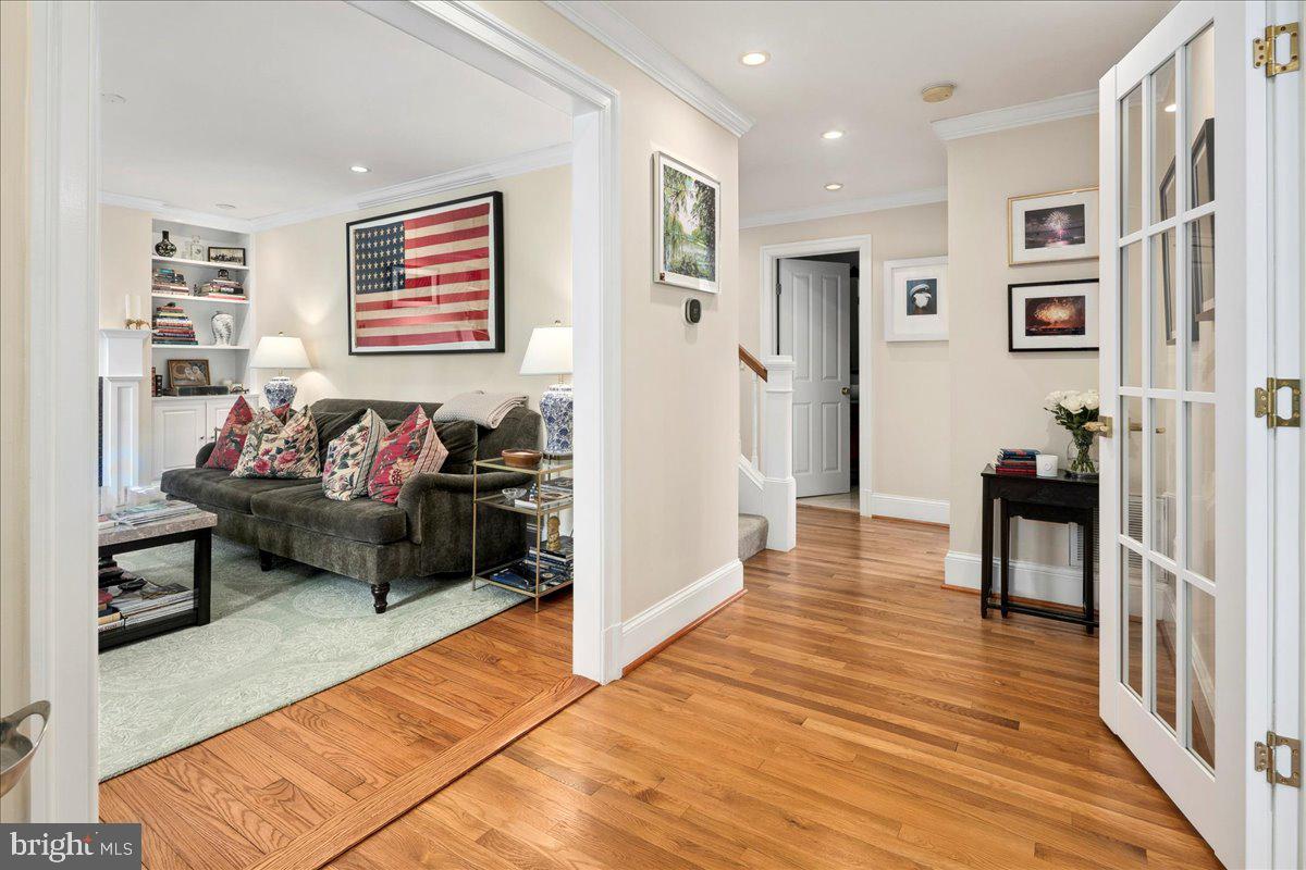 6407 13TH ST, ALEXANDRIA, Virginia 22307, 3 Bedrooms Bedrooms, ,2 BathroomsBathrooms,Residential,For sale,6407 13TH ST,VAFX2254628 MLS # VAFX2254628