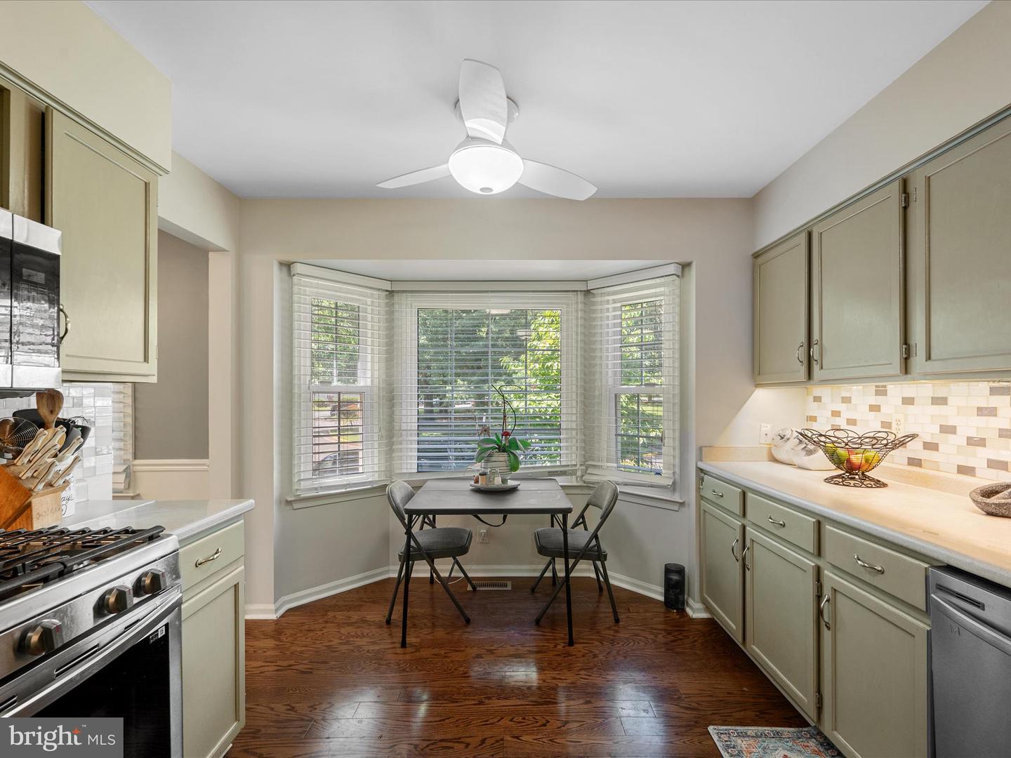 33 PEPPER TREE CT, WARRENTON, Virginia 20186, 3 Bedrooms Bedrooms, ,3 BathroomsBathrooms,Residential,For sale,33 PEPPER TREE CT,VAFQ2017390 MLS # VAFQ2017390