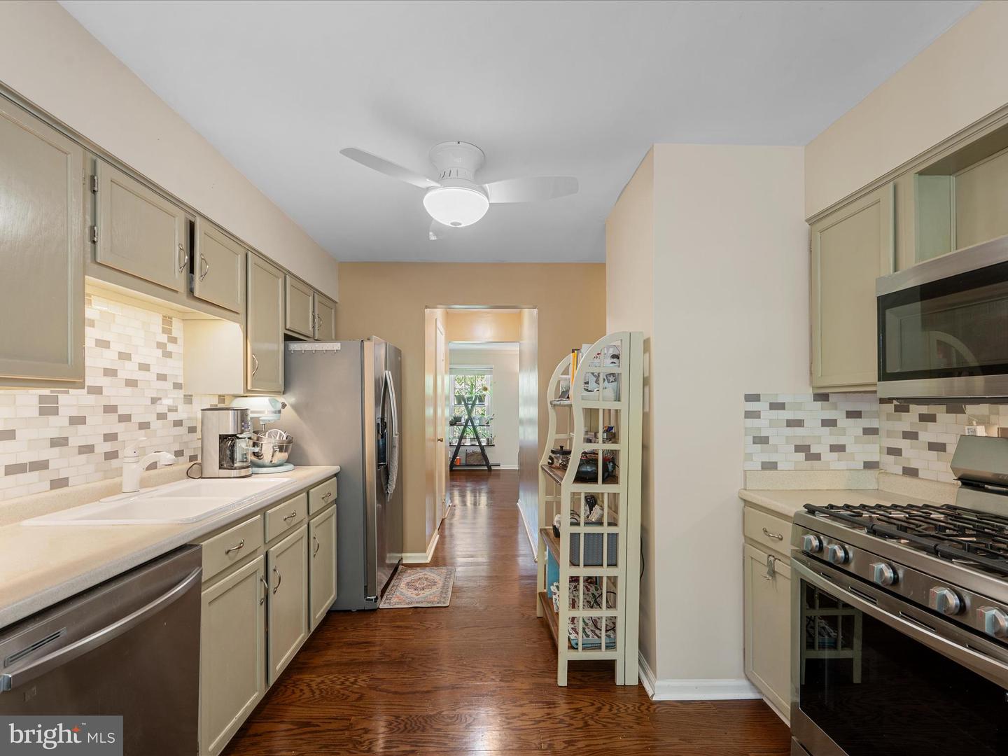 33 PEPPER TREE CT, WARRENTON, Virginia 20186, 3 Bedrooms Bedrooms, ,3 BathroomsBathrooms,Residential,For sale,33 PEPPER TREE CT,VAFQ2017390 MLS # VAFQ2017390