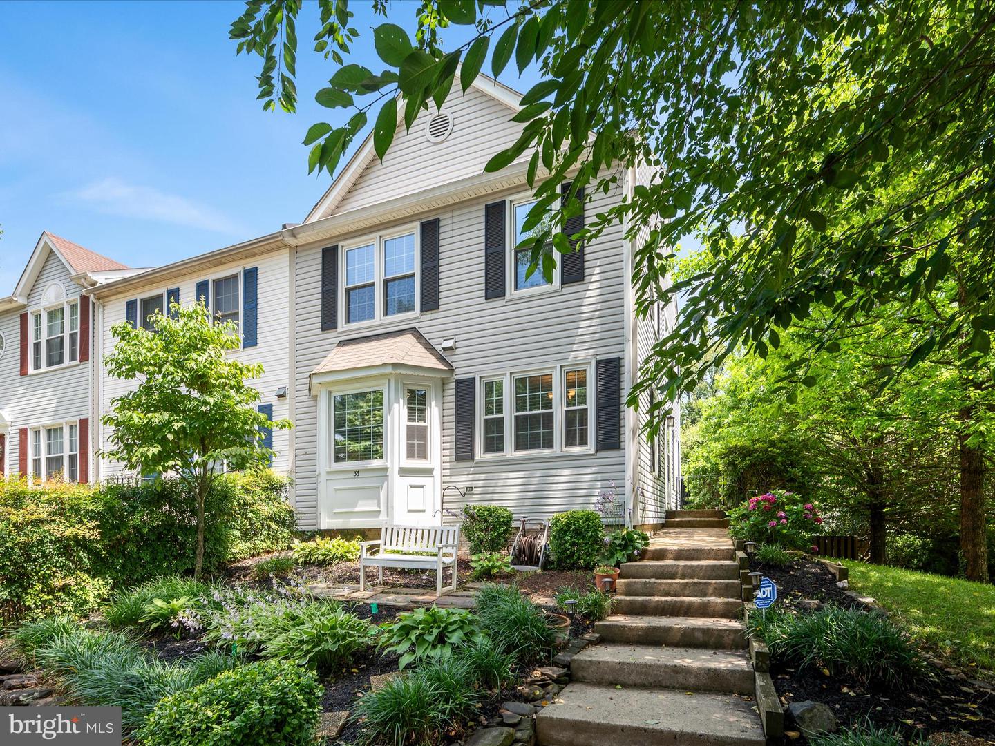 33 PEPPER TREE CT, WARRENTON, Virginia 20186, 3 Bedrooms Bedrooms, ,3 BathroomsBathrooms,Residential,For sale,33 PEPPER TREE CT,VAFQ2017390 MLS # VAFQ2017390