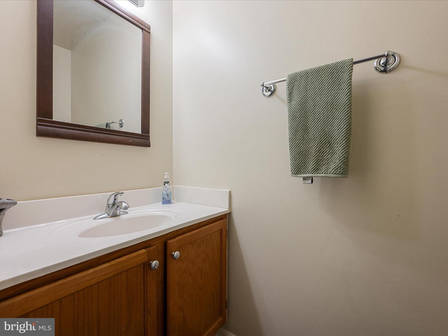 33 PEPPER TREE CT, WARRENTON, Virginia 20186, 3 Bedrooms Bedrooms, ,3 BathroomsBathrooms,Residential,For sale,33 PEPPER TREE CT,VAFQ2017390 MLS # VAFQ2017390
