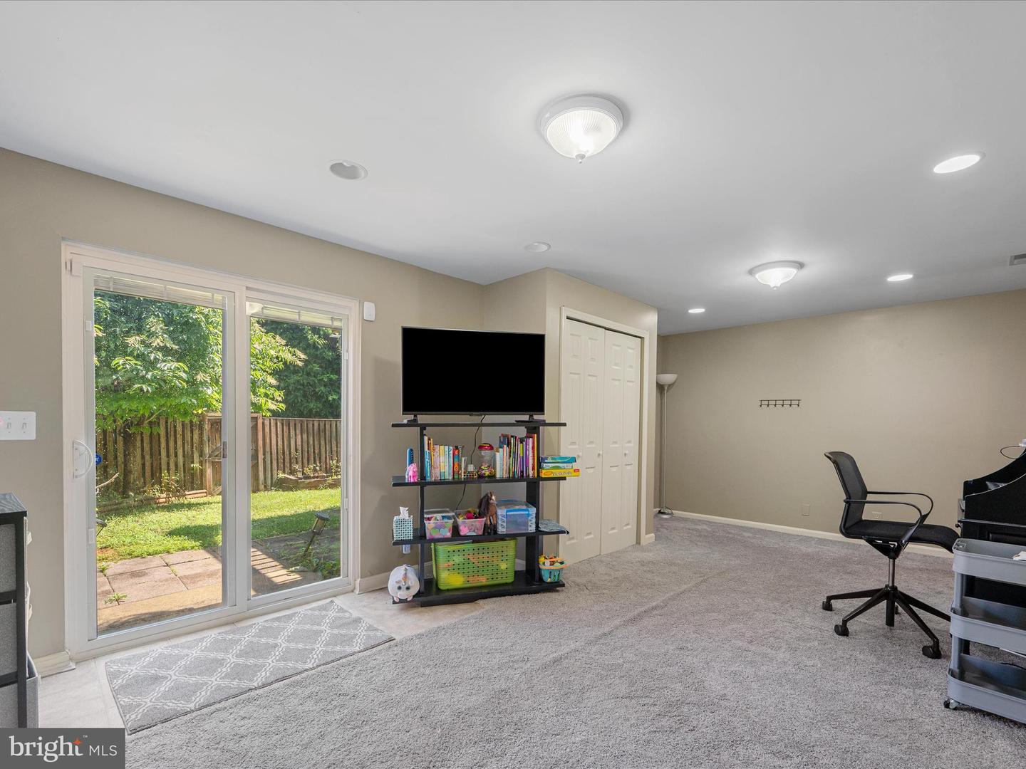33 PEPPER TREE CT, WARRENTON, Virginia 20186, 3 Bedrooms Bedrooms, ,3 BathroomsBathrooms,Residential,For sale,33 PEPPER TREE CT,VAFQ2017390 MLS # VAFQ2017390