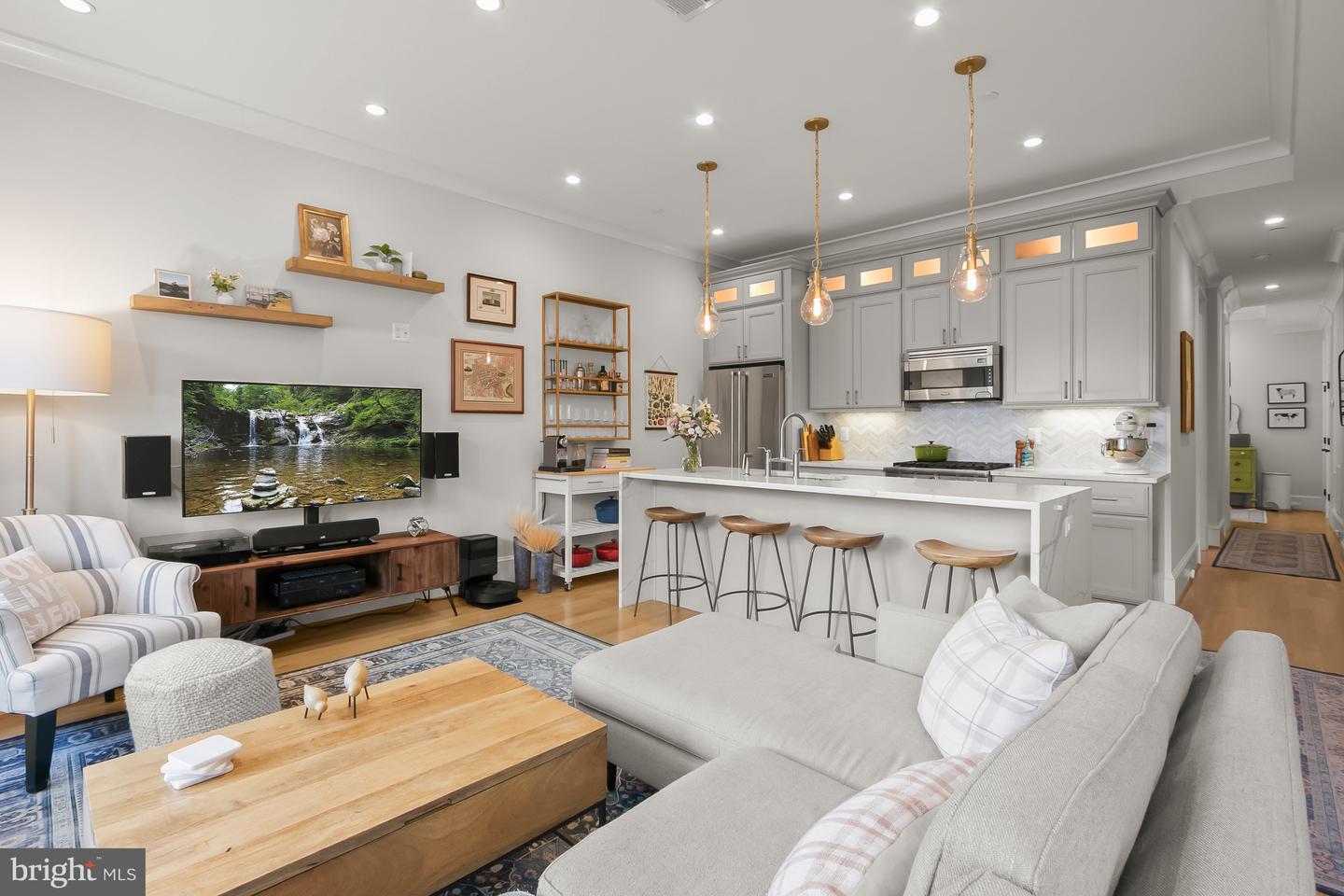 408 M ST NW #3, WASHINGTON, District Of Columbia 20001, 2 Bedrooms Bedrooms, ,2 BathroomsBathrooms,Residential,For sale,408 M ST NW #3,DCDC2209692 MLS # DCDC2209692