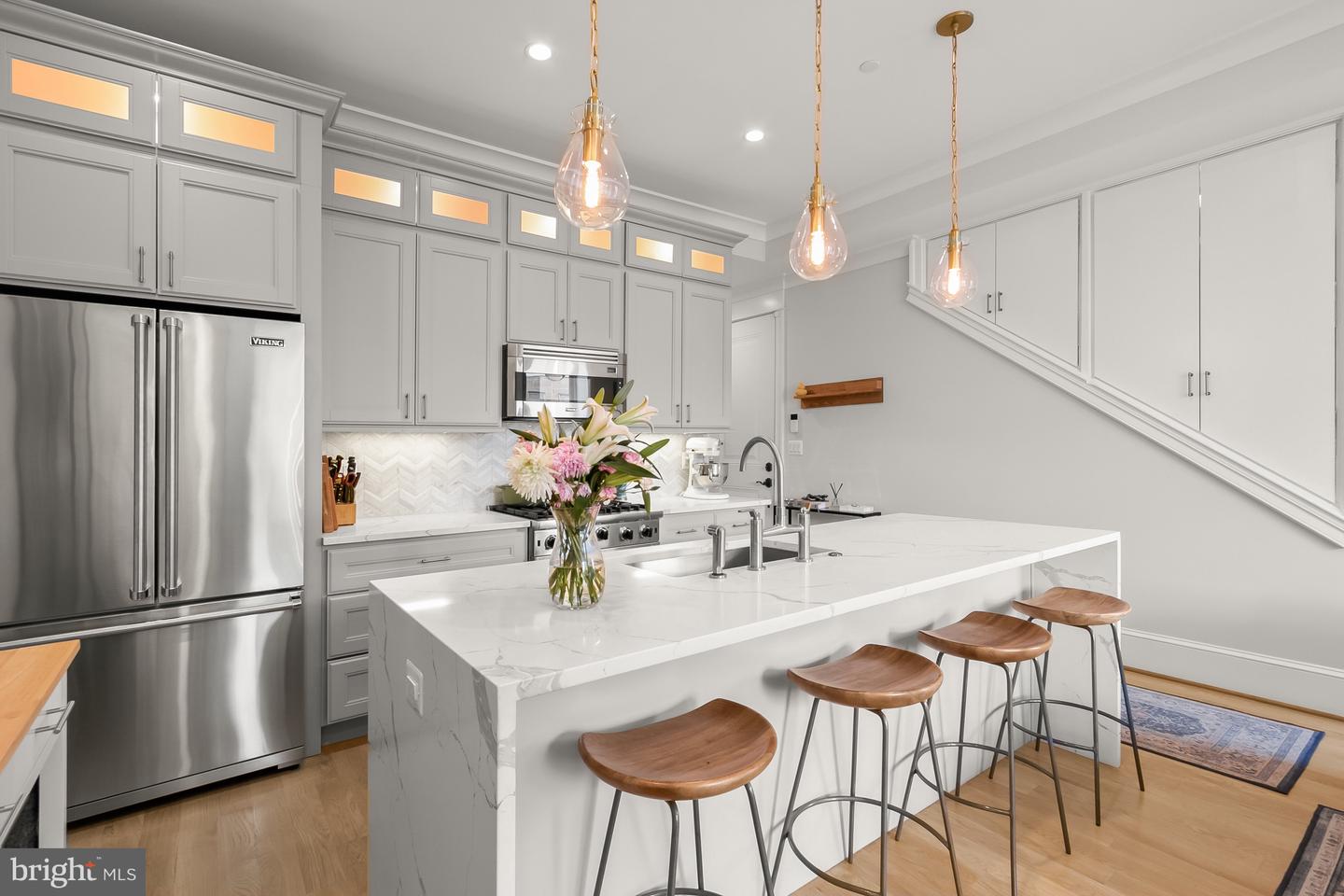 408 M ST NW #3, WASHINGTON, District Of Columbia 20001, 2 Bedrooms Bedrooms, ,2 BathroomsBathrooms,Residential,For sale,408 M ST NW #3,DCDC2209692 MLS # DCDC2209692