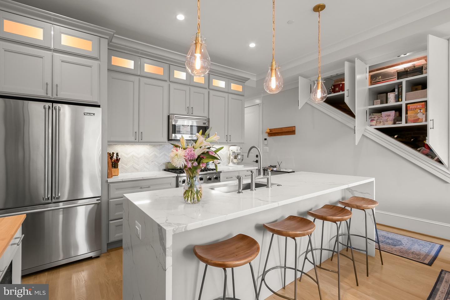 408 M ST NW #3, WASHINGTON, District Of Columbia 20001, 2 Bedrooms Bedrooms, ,2 BathroomsBathrooms,Residential,For sale,408 M ST NW #3,DCDC2209692 MLS # DCDC2209692
