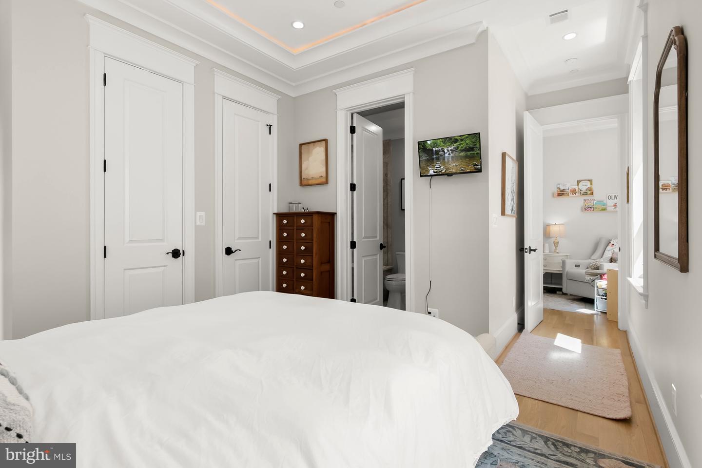 408 M ST NW #3, WASHINGTON, District Of Columbia 20001, 2 Bedrooms Bedrooms, ,2 BathroomsBathrooms,Residential,For sale,408 M ST NW #3,DCDC2209692 MLS # DCDC2209692