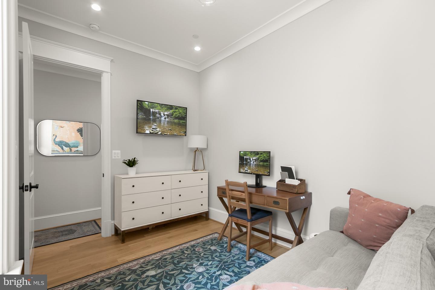 408 M ST NW #3, WASHINGTON, District Of Columbia 20001, 2 Bedrooms Bedrooms, ,2 BathroomsBathrooms,Residential,For sale,408 M ST NW #3,DCDC2209692 MLS # DCDC2209692