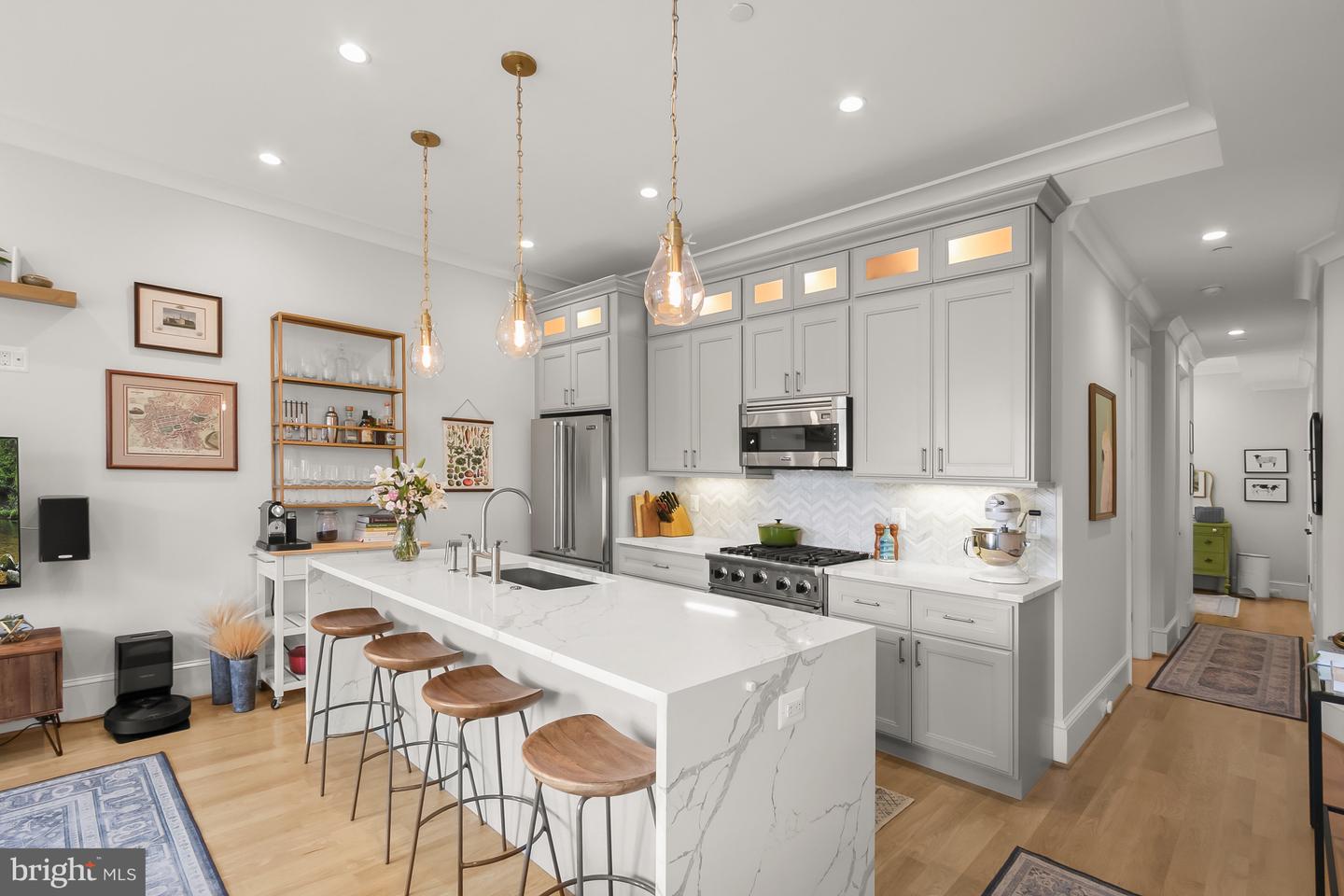 408 M ST NW #3, WASHINGTON, District Of Columbia 20001, 2 Bedrooms Bedrooms, ,2 BathroomsBathrooms,Residential,For sale,408 M ST NW #3,DCDC2209692 MLS # DCDC2209692