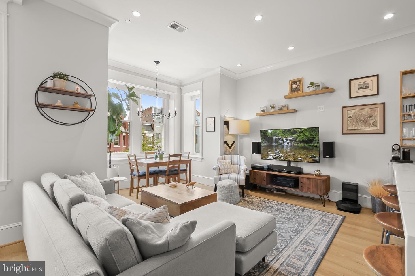 408 M ST NW #3, WASHINGTON, District Of Columbia 20001, 2 Bedrooms Bedrooms, ,2 BathroomsBathrooms,Residential,For sale,408 M ST NW #3,DCDC2209692 MLS # DCDC2209692