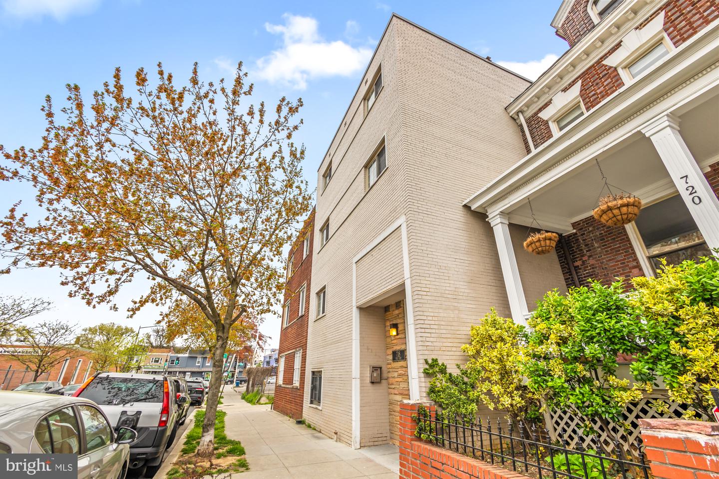 718 PARK RD NW #3, WASHINGTON, District Of Columbia 20010, 1 Bedroom Bedrooms, ,1 BathroomBathrooms,Residential,For sale,718 PARK RD NW #3,DCDC2209702 MLS # DCDC2209702