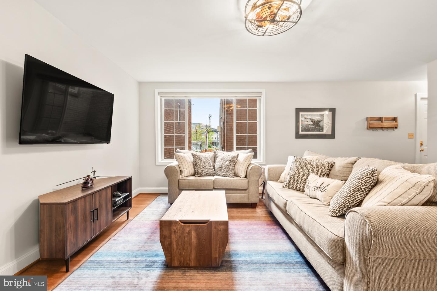 718 PARK RD NW #3, WASHINGTON, District Of Columbia 20010, 1 Bedroom Bedrooms, ,1 BathroomBathrooms,Residential,For sale,718 PARK RD NW #3,DCDC2209702 MLS # DCDC2209702