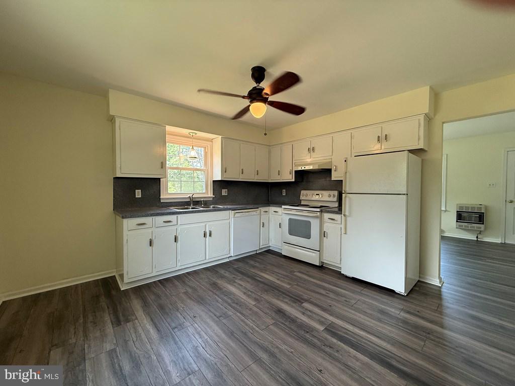 4282 MARY BALL RD, LANCASTER, Virginia 22503, 2 Bedrooms Bedrooms, ,1 BathroomBathrooms,Residential,For sale,4282 MARY BALL RD,VALV2000846 MLS # VALV2000846