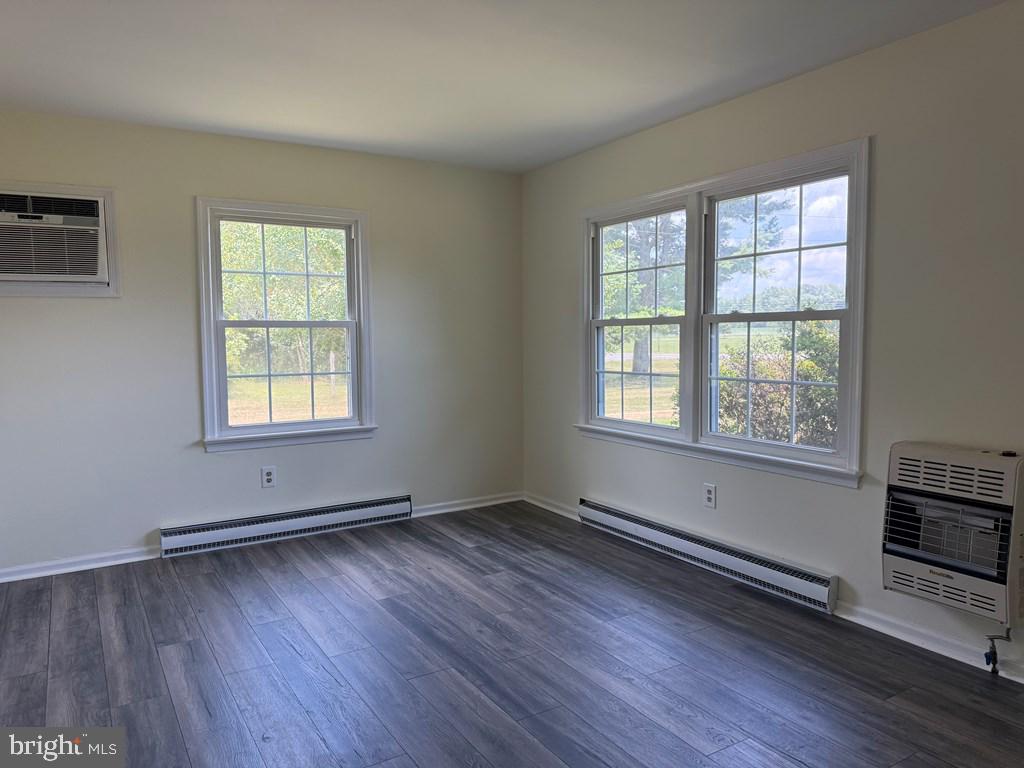 4282 MARY BALL RD, LANCASTER, Virginia 22503, 2 Bedrooms Bedrooms, ,1 BathroomBathrooms,Residential,For sale,4282 MARY BALL RD,VALV2000846 MLS # VALV2000846