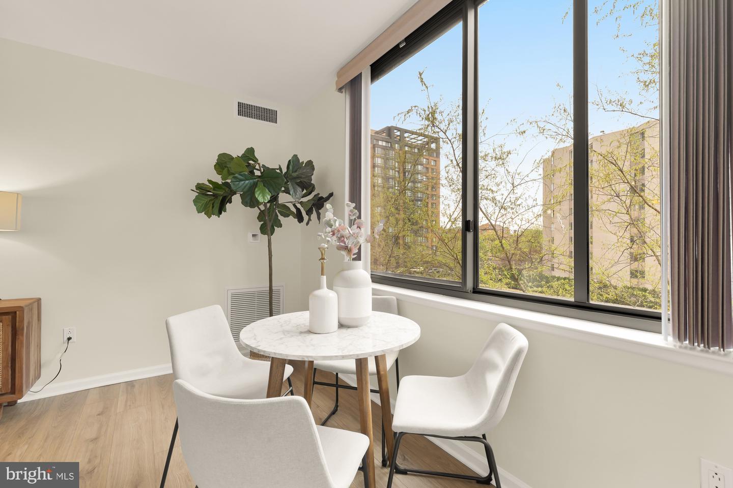 440 L ST NW #311, WASHINGTON, District Of Columbia 20001, 2 Bedrooms Bedrooms, ,2 BathroomsBathrooms,Residential,For sale,440 L ST NW #311,DCDC2209714 MLS # DCDC2209714