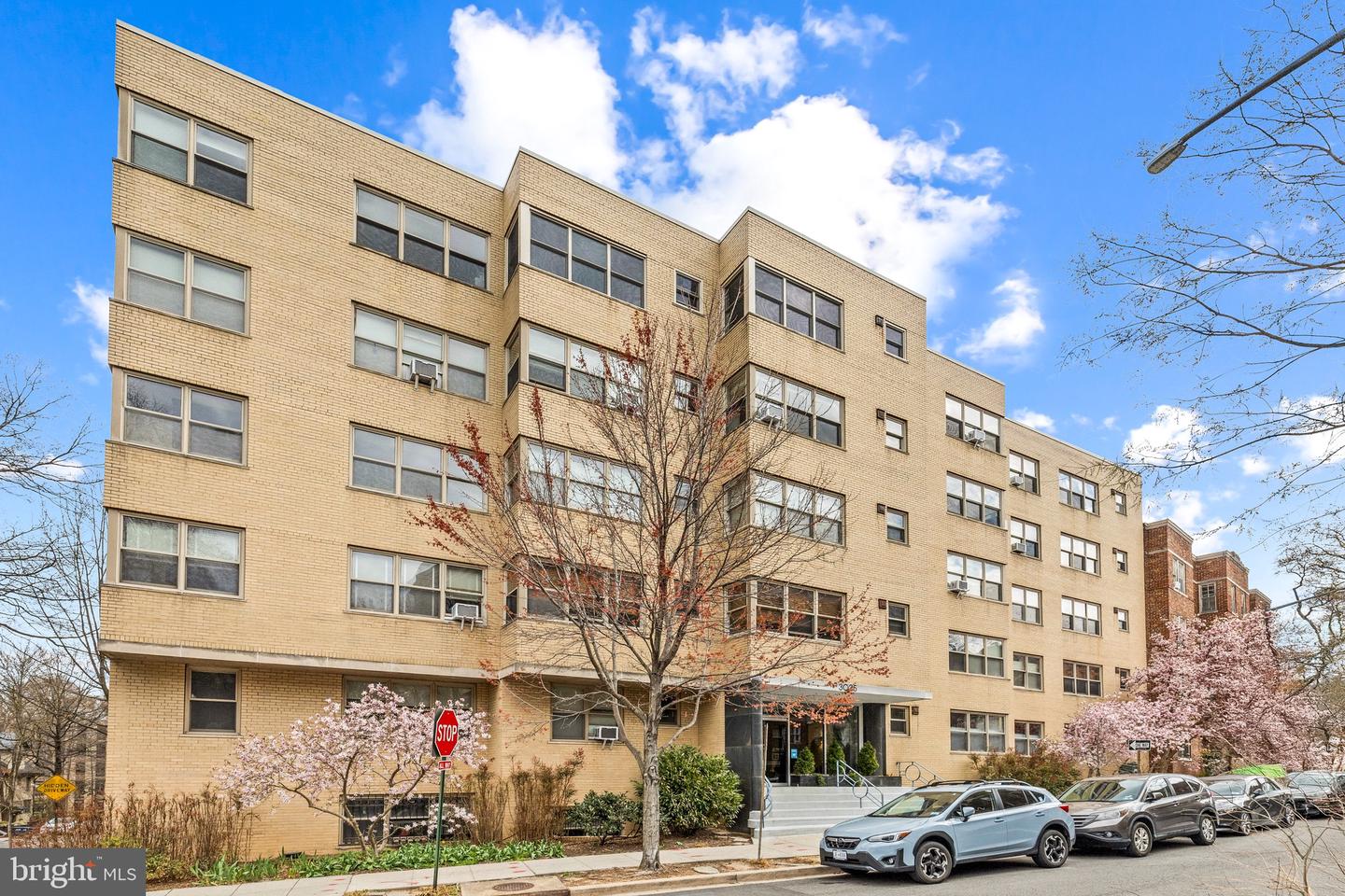 3025 ONTARIO RD NW #207, WASHINGTON, District Of Columbia 20009, 1 Bedroom Bedrooms, ,1 BathroomBathrooms,Residential,For sale,3025 ONTARIO RD NW #207,DCDC2209718 MLS # DCDC2209718