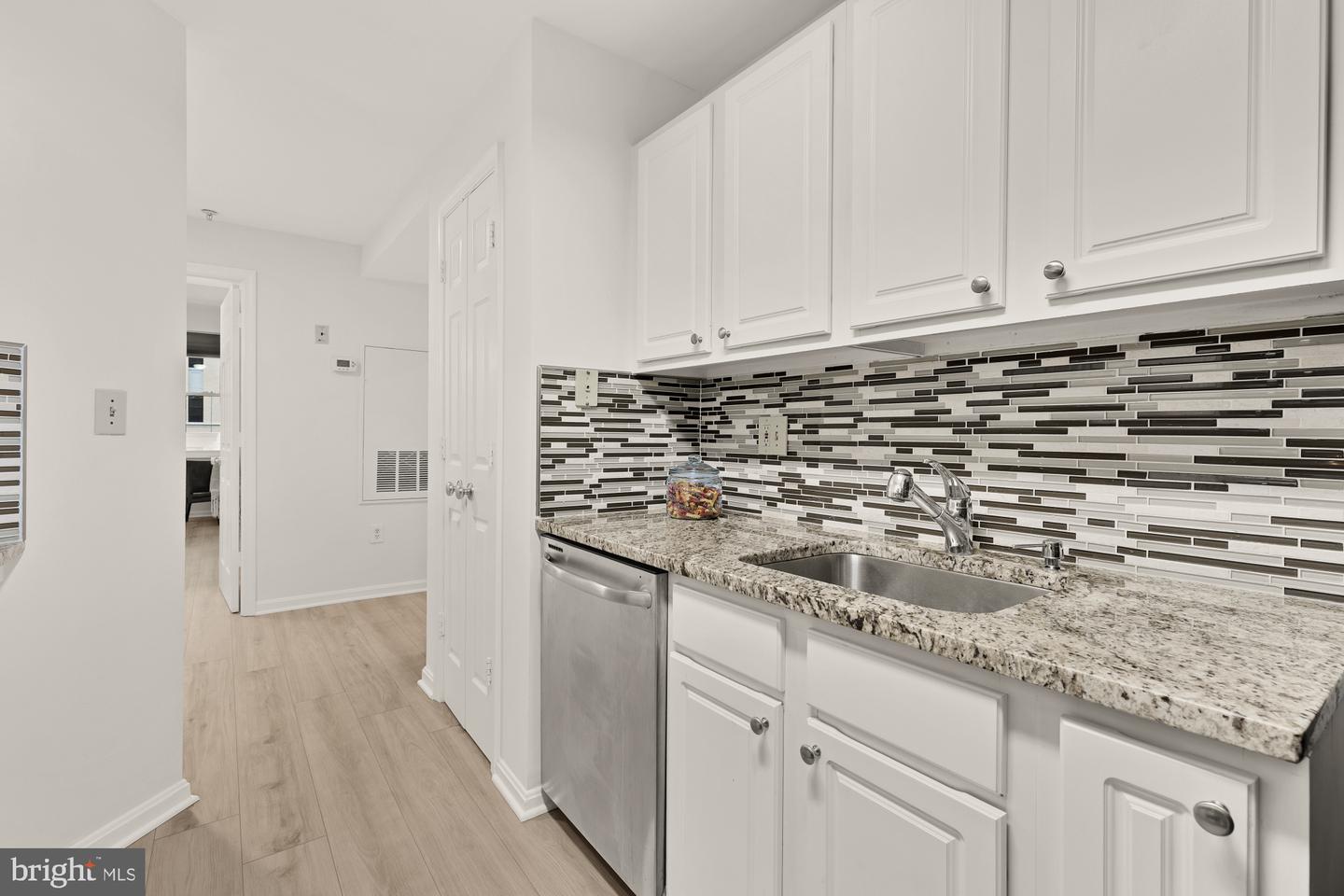 2004 11TH ST NW #124, WASHINGTON, District Of Columbia 20001, 2 Bedrooms Bedrooms, ,2 BathroomsBathrooms,Residential,For sale,2004 11TH ST NW #124,DCDC2209722 MLS # DCDC2209722