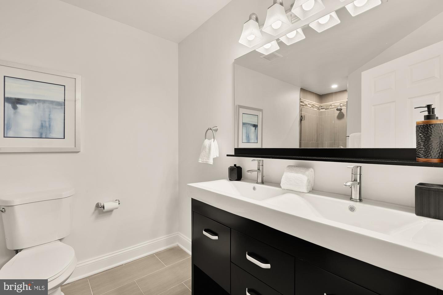 2004 11TH ST NW #124, WASHINGTON, District Of Columbia 20001, 2 Bedrooms Bedrooms, ,2 BathroomsBathrooms,Residential,For sale,2004 11TH ST NW #124,DCDC2209722 MLS # DCDC2209722