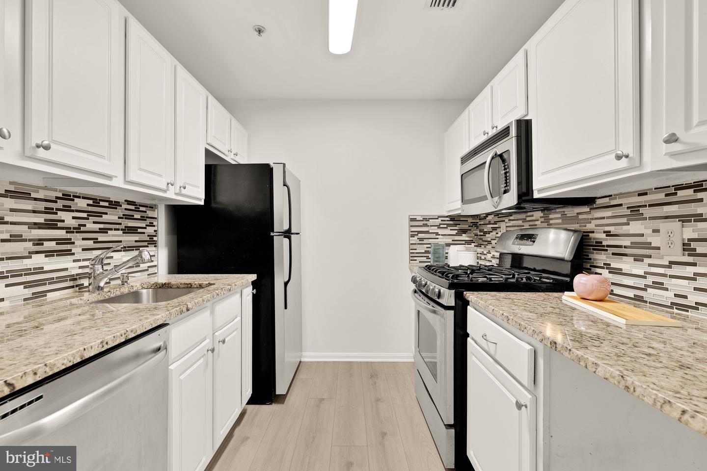 2004 11TH ST NW #124, WASHINGTON, District Of Columbia 20001, 2 Bedrooms Bedrooms, ,2 BathroomsBathrooms,Residential,For sale,2004 11TH ST NW #124,DCDC2209722 MLS # DCDC2209722