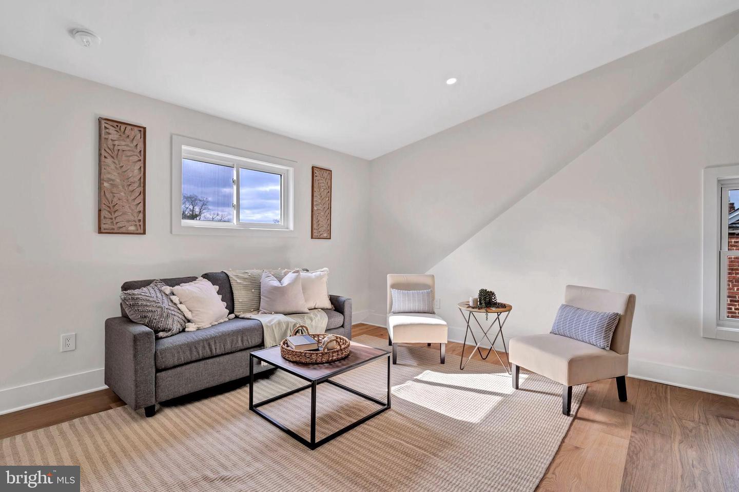 8120 EASTERN AVE NW, WASHINGTON, District Of Columbia 20012, 6 Bedrooms Bedrooms, ,4 BathroomsBathrooms,Residential,For sale,8120 EASTERN AVE NW,DCDC2209736 MLS # DCDC2209736