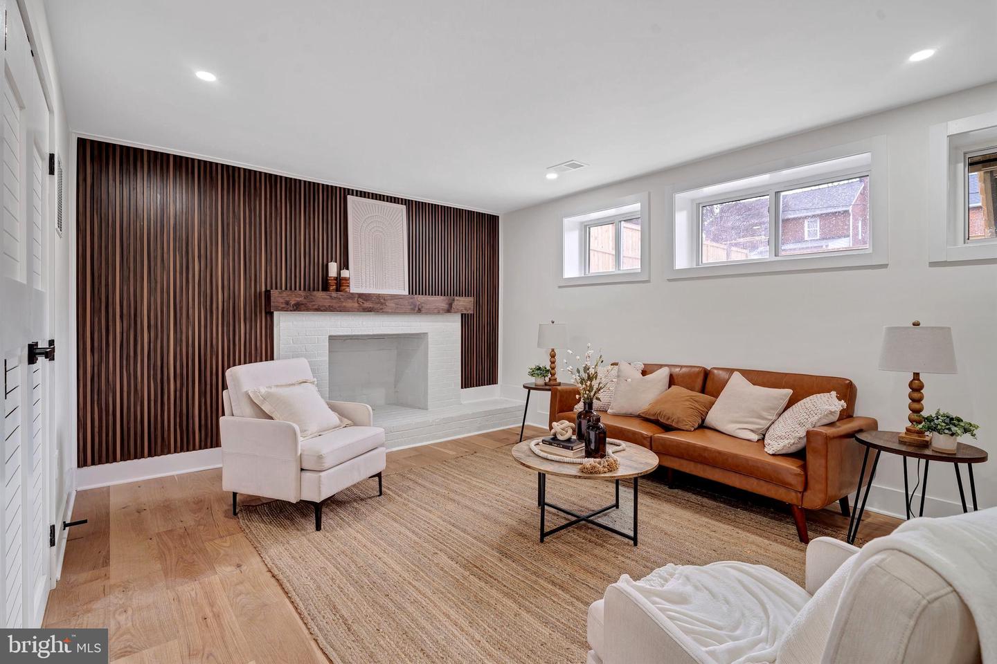 8120 EASTERN AVE NW, WASHINGTON, District Of Columbia 20012, 6 Bedrooms Bedrooms, ,4 BathroomsBathrooms,Residential,For sale,8120 EASTERN AVE NW,DCDC2209736 MLS # DCDC2209736