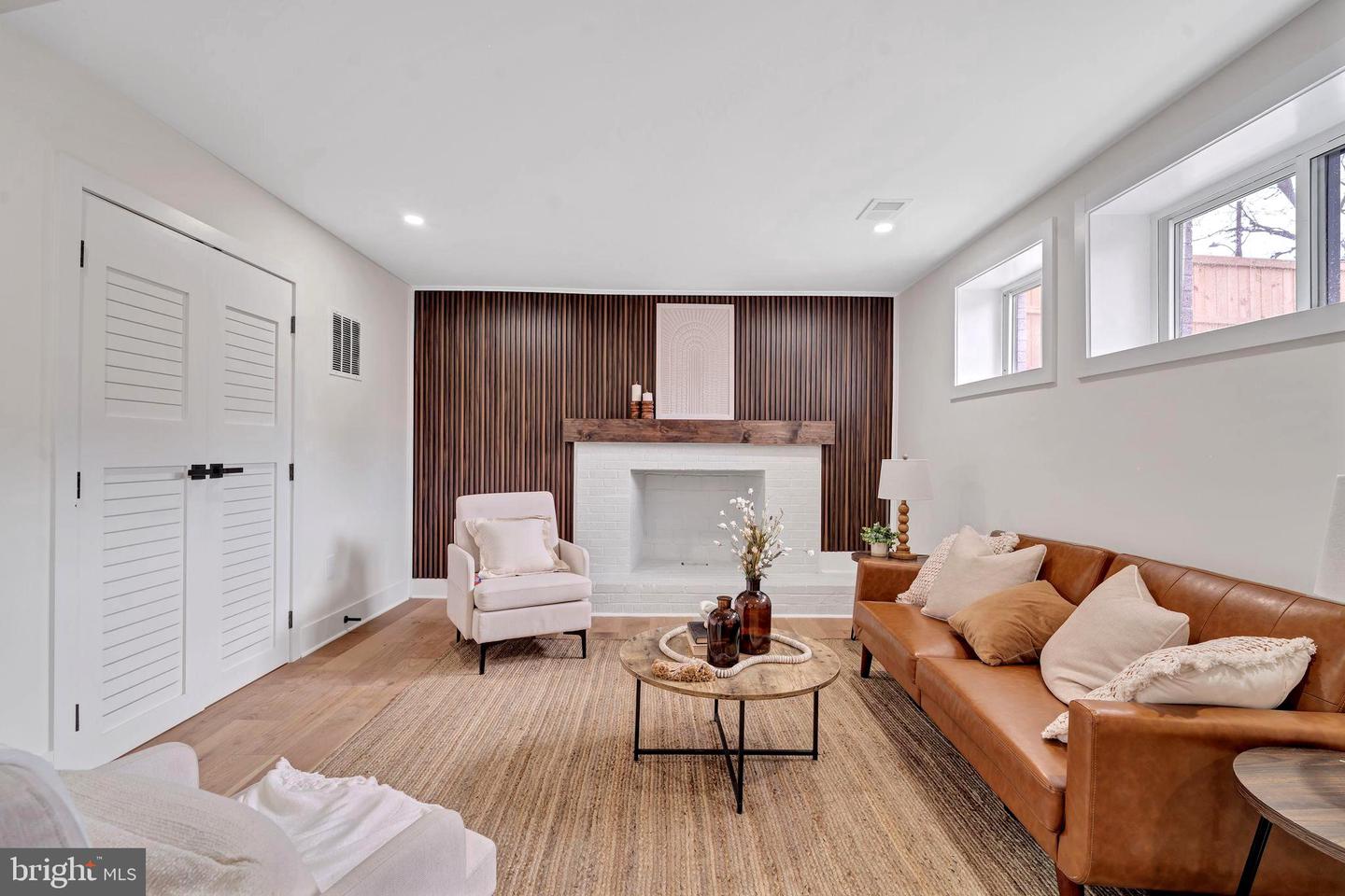 8120 EASTERN AVE NW, WASHINGTON, District Of Columbia 20012, 6 Bedrooms Bedrooms, ,4 BathroomsBathrooms,Residential,For sale,8120 EASTERN AVE NW,DCDC2209736 MLS # DCDC2209736