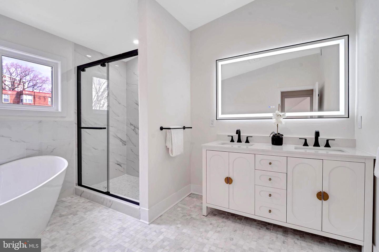 8120 EASTERN AVE NW, WASHINGTON, District Of Columbia 20012, 6 Bedrooms Bedrooms, ,4 BathroomsBathrooms,Residential,For sale,8120 EASTERN AVE NW,DCDC2209736 MLS # DCDC2209736