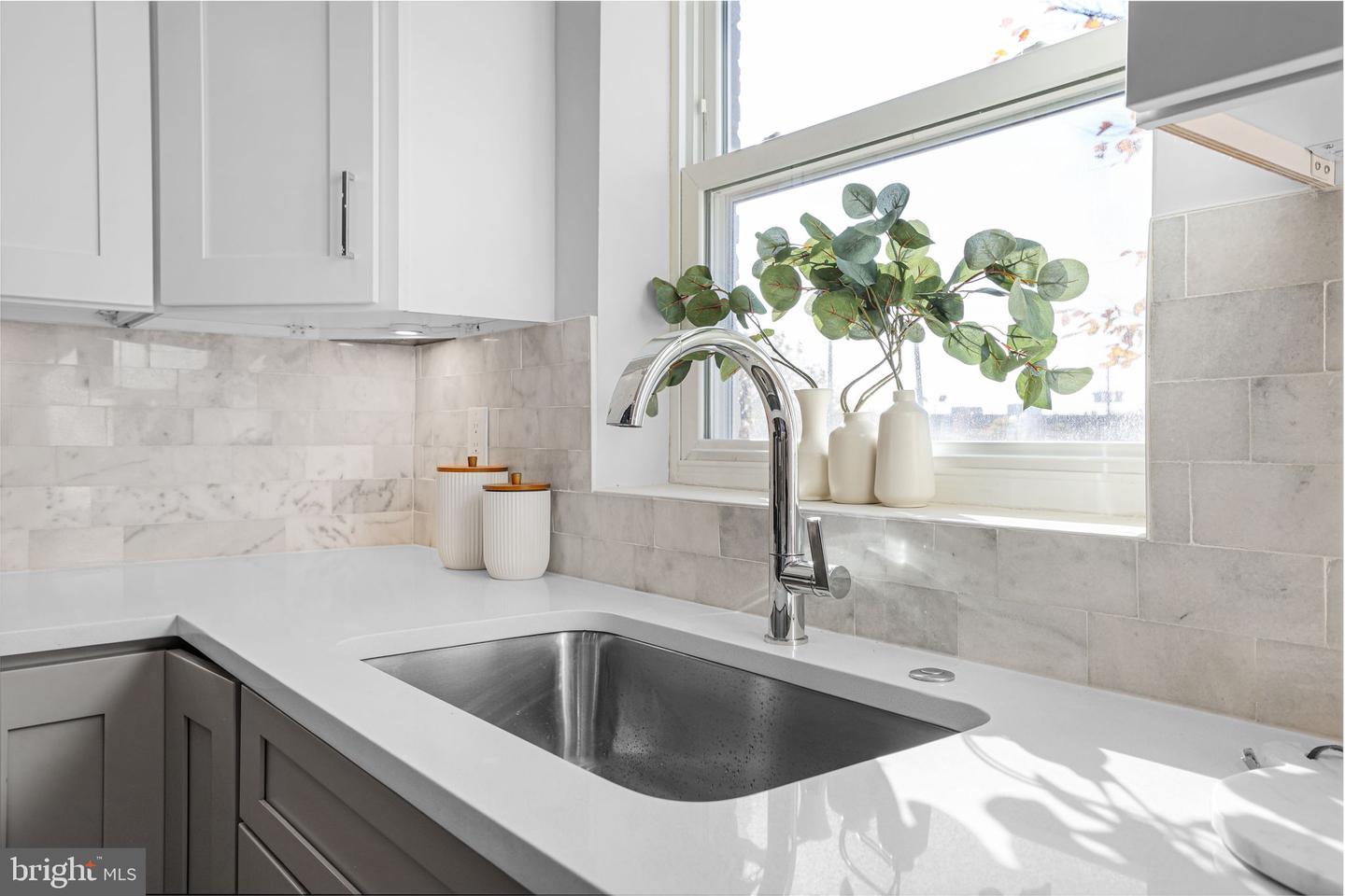 2220 13TH ST NE, WASHINGTON, District Of Columbia 20018, 3 Bedrooms Bedrooms, ,3 BathroomsBathrooms,Residential,For sale,2220 13TH ST NE,DCDC2209738 MLS # DCDC2209738