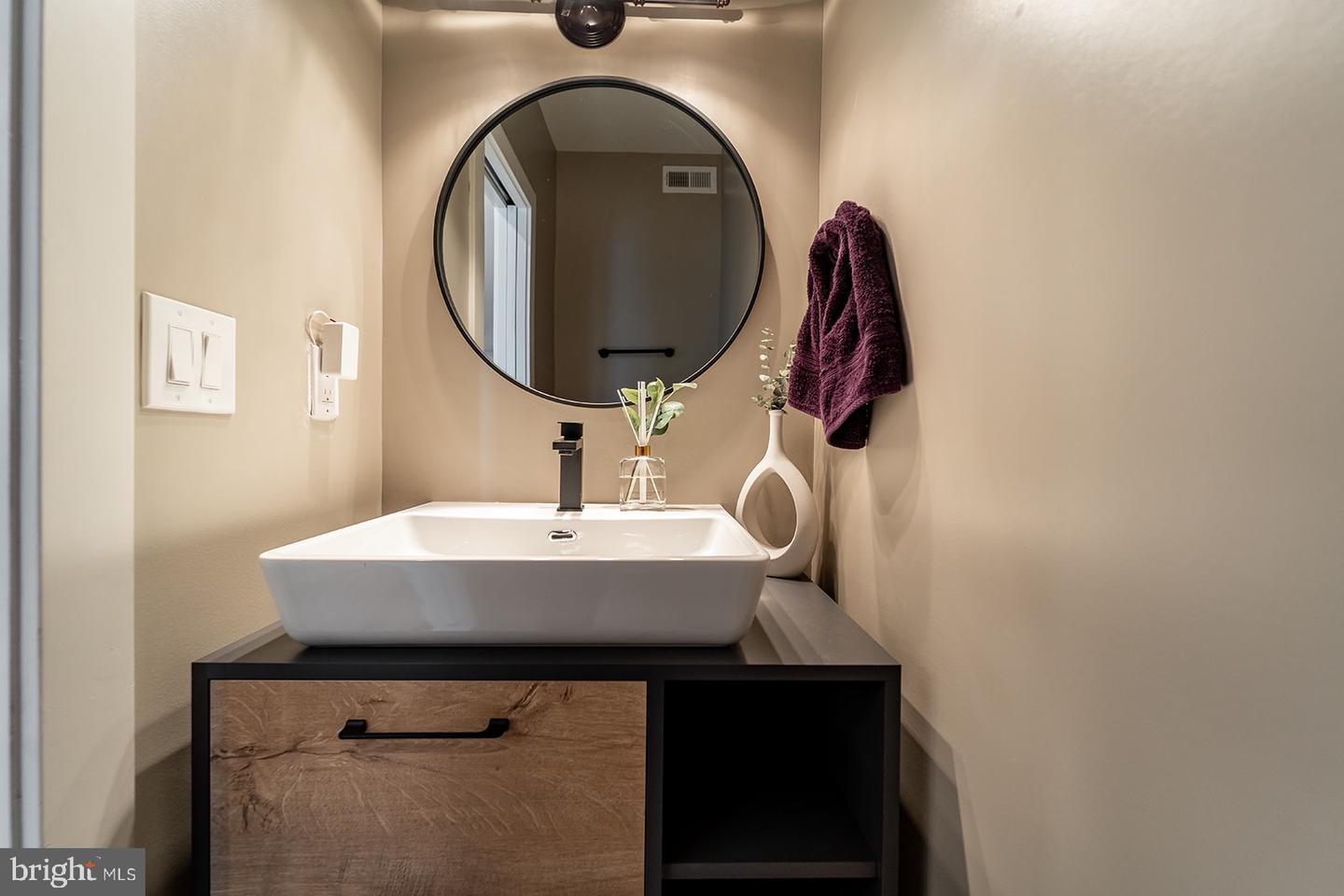 1919 BENNETT PL NE, WASHINGTON, District Of Columbia 20002, 4 Bedrooms Bedrooms, ,3 BathroomsBathrooms,Residential,For sale,1919 BENNETT PL NE,DCDC2209740 MLS # DCDC2209740